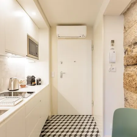 Clerigos Tower - Experience In Apartment Porto